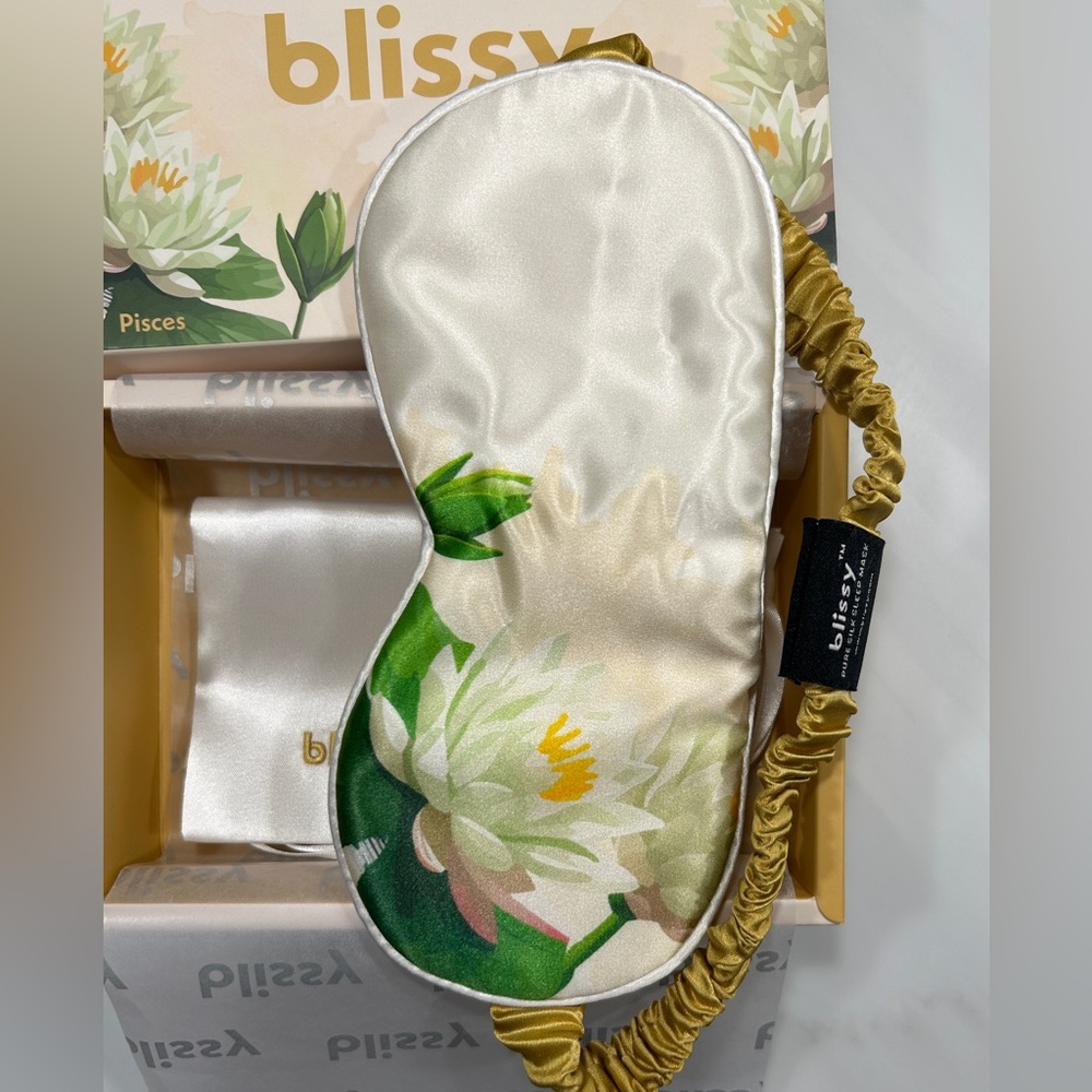 Blissy Eye Mask Pisces Edition - water lily design - New in Box